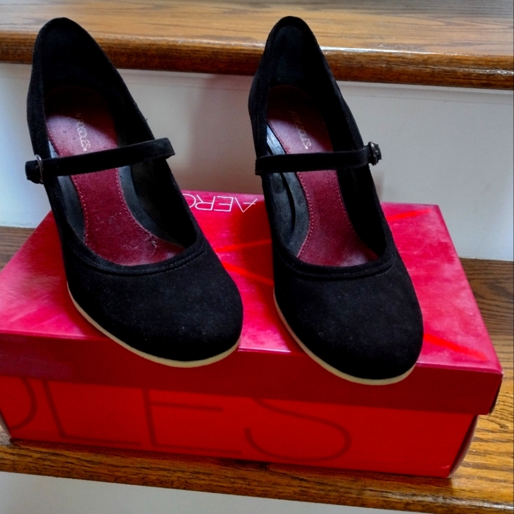 Aerosoles Black Suede Wedge